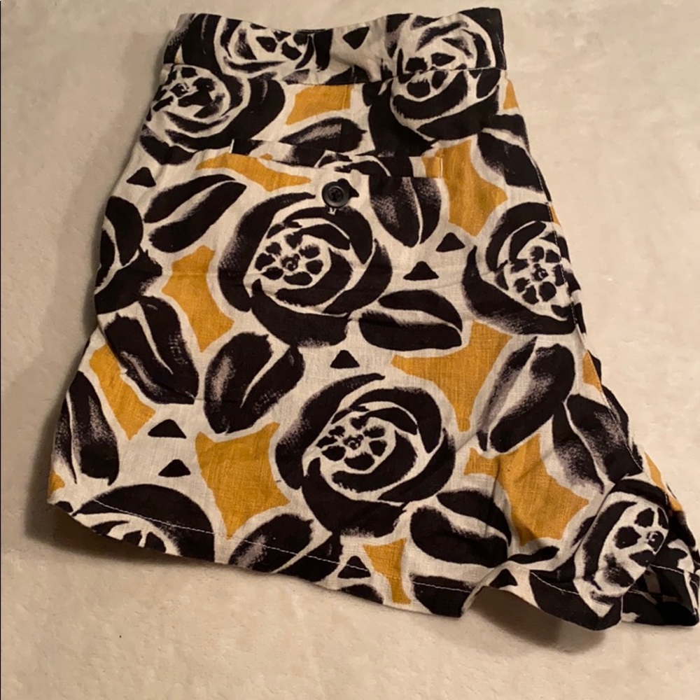 NWOT Women’s Lucky Brand Lightweight Shorts Size 8